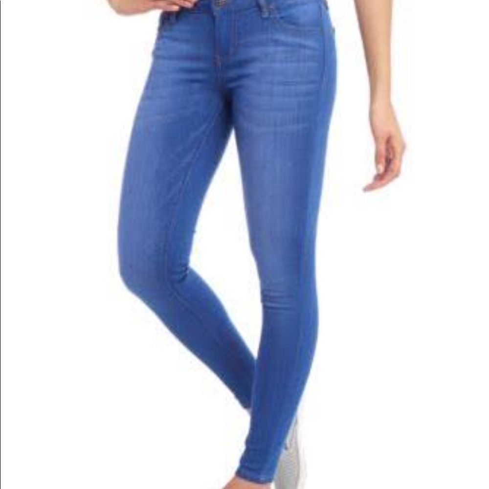 Celebrity pink mid-rise skinny jeans!